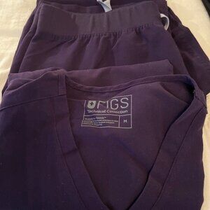 FIGS scrub sets